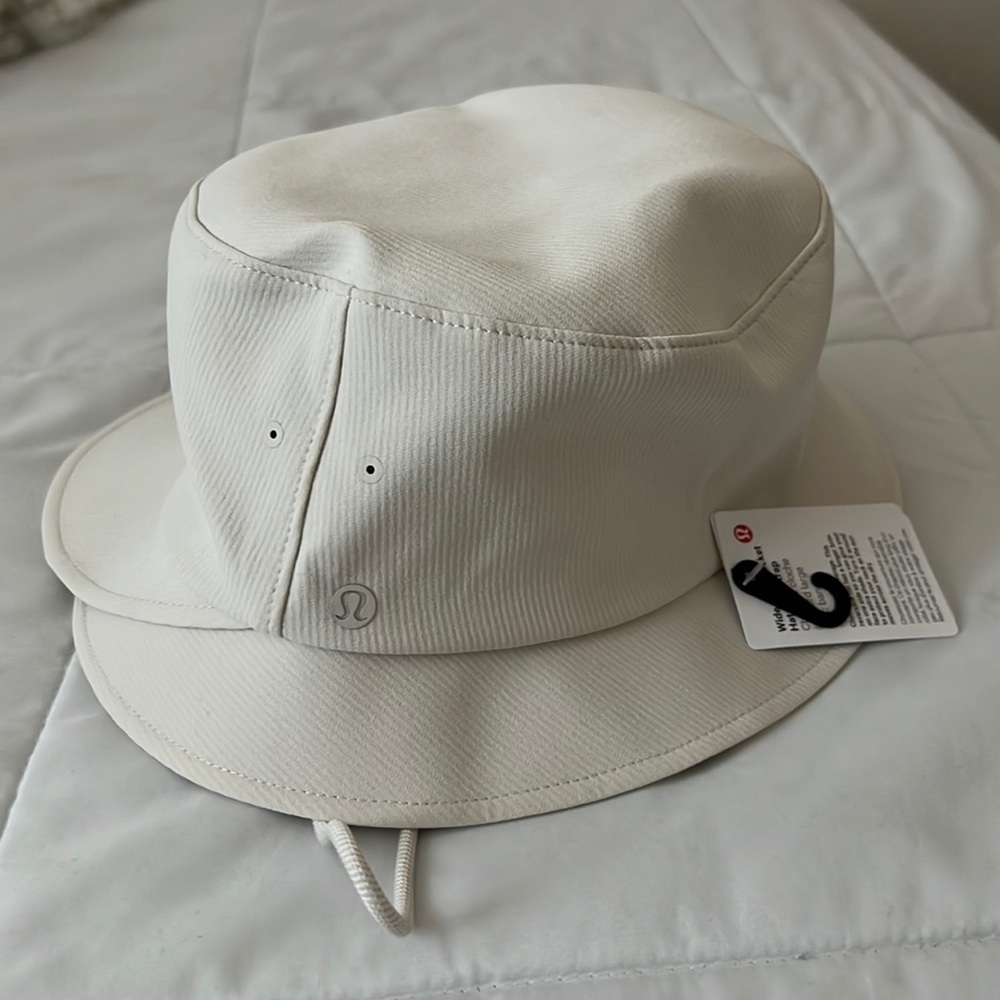 Wide Brim Bucket Hat